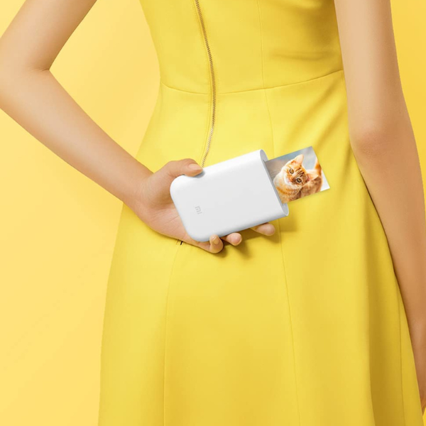 Xiaomi Mi Portable Photo Printer Printing a 2x3 Photo with ZINK Paper Rebuy-Box